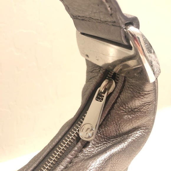 Michael Michael Kors Morgen halfmoon metallic pewter color hobo shoulder Bag,Y2K - Picture 4 of 16